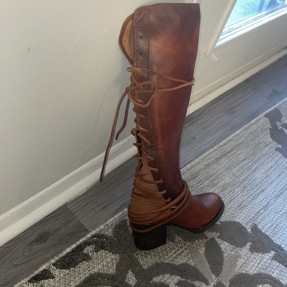 Freebird STEVEN Brown Heeled Boots COAL Lace Up Boots Like New Sz 10M - Picture 13 of 14